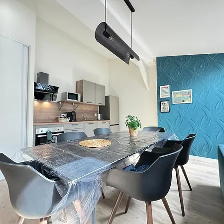 Spacieux 8 Couchages En Centre De N9 Appartement *